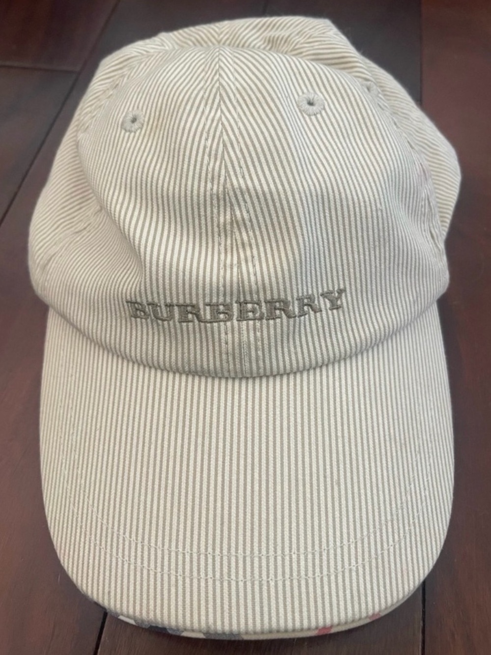 Burberry kids Cream Pinstripe Cotton Baseball Cap with Embroidery